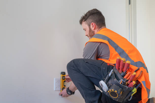 Best Commercial Electrician Services  in Pullman, WA